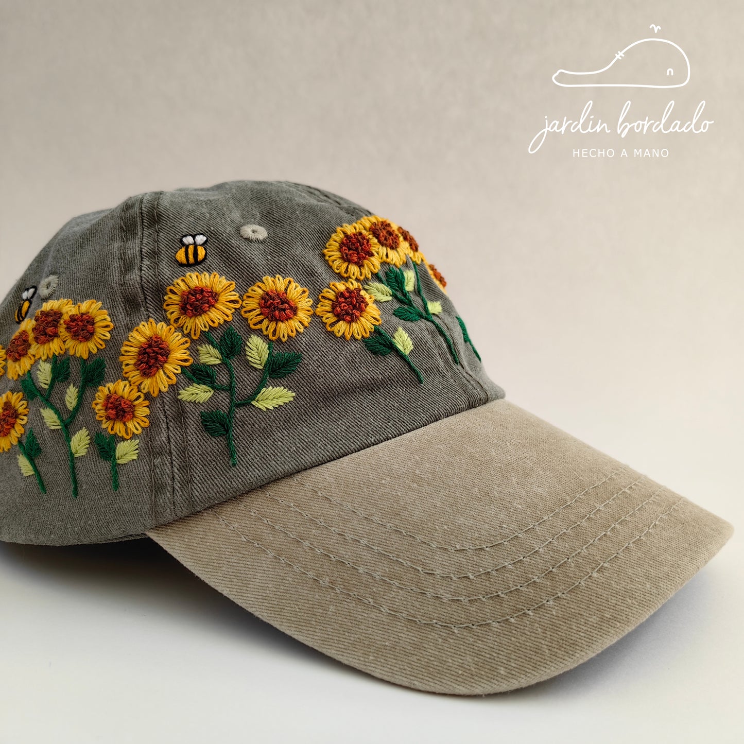 Gorra girasoles (sobre pedido)