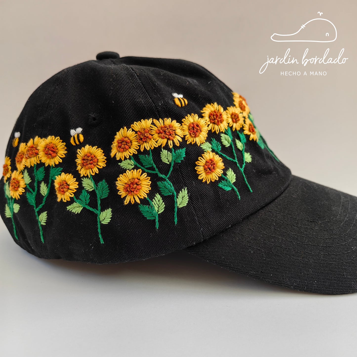 Gorra jardín de girasoles (sobre pedido)