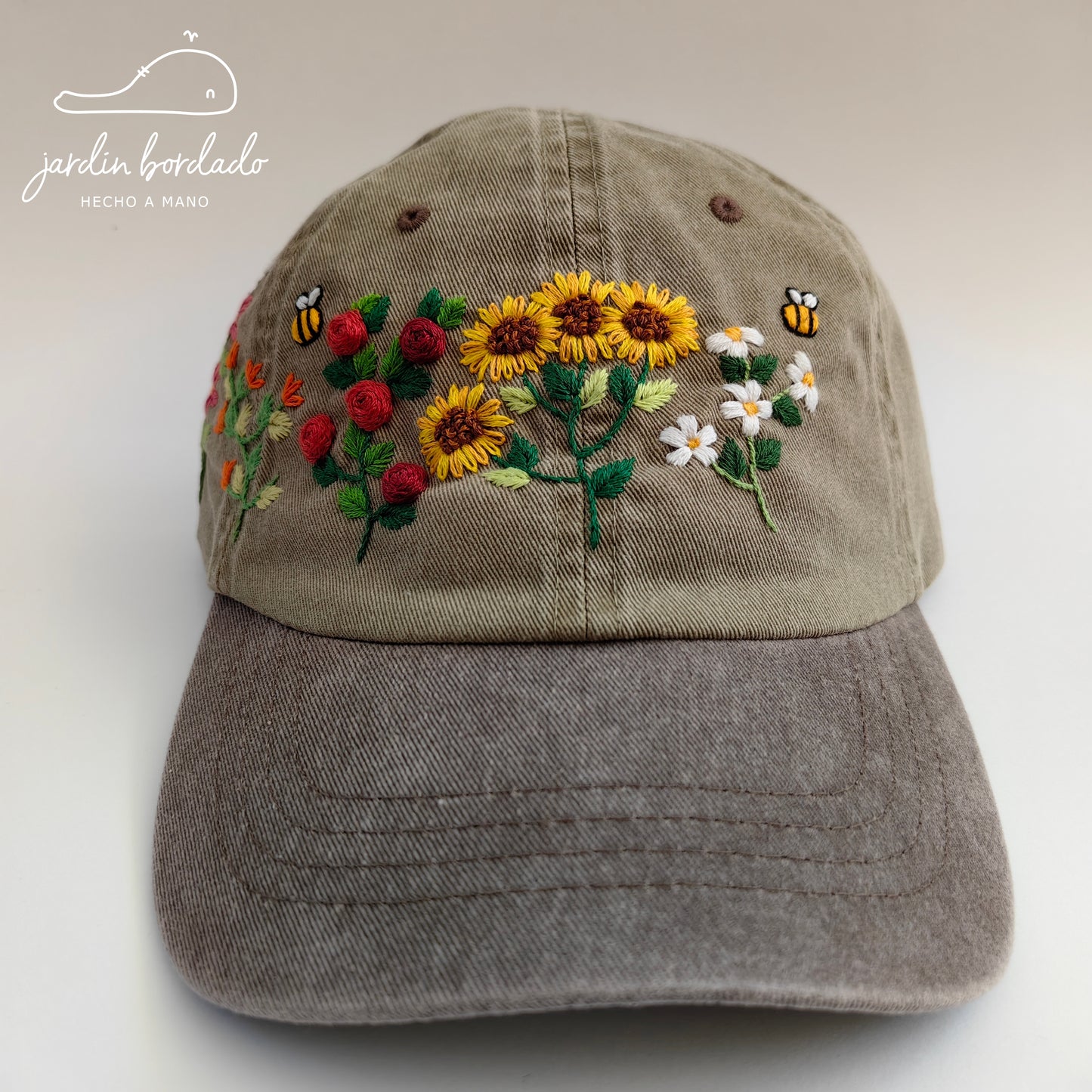 Gorra jardín de abejitas